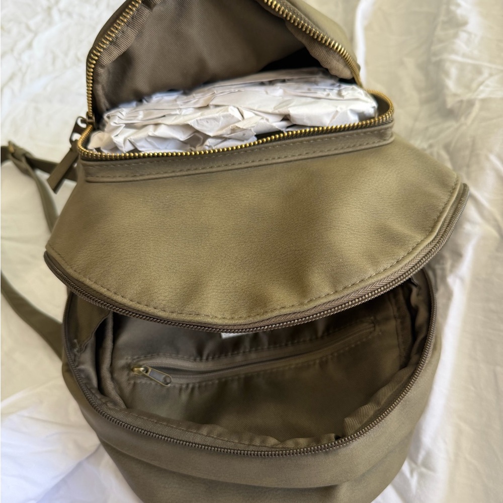 Universal Thread Backpack with Front Zip Pocket - image 5